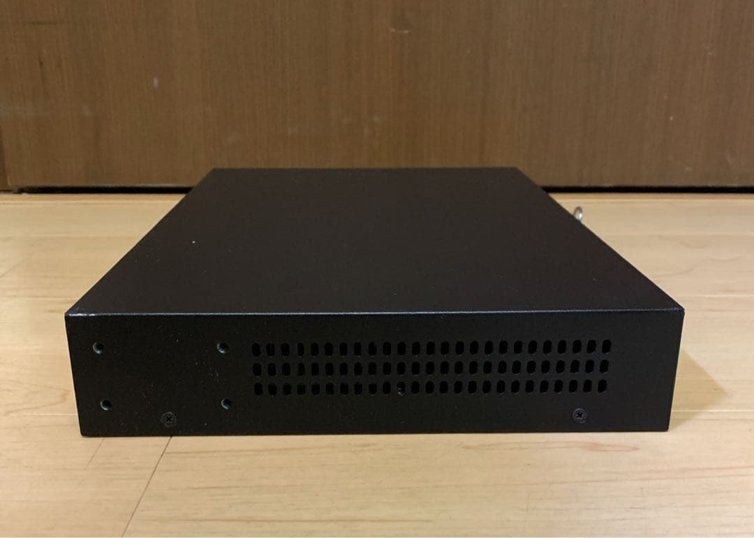 YAMAHA スマートL2スイッチ 16ポート SWX2210-16G ①