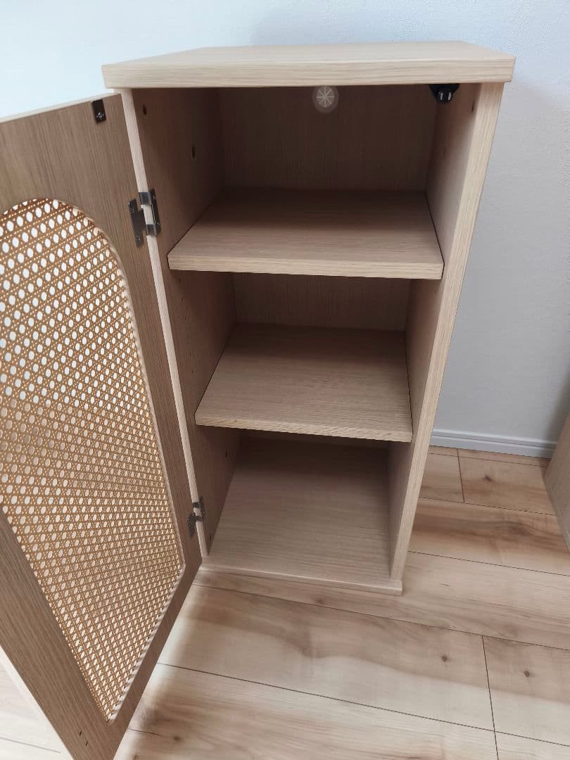 ベルメゾン 木製キャビネット ラタン調扉