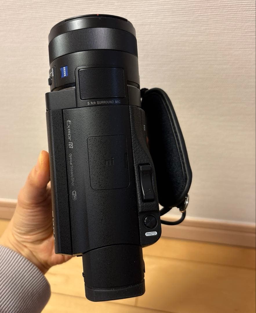 SONY HANDYCAM FDR-AX100 4Kビデオカメラ