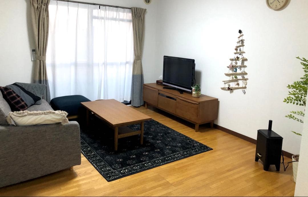 unico ウニコ KIRP ローテーブル　[東京都新宿区引取り希望]