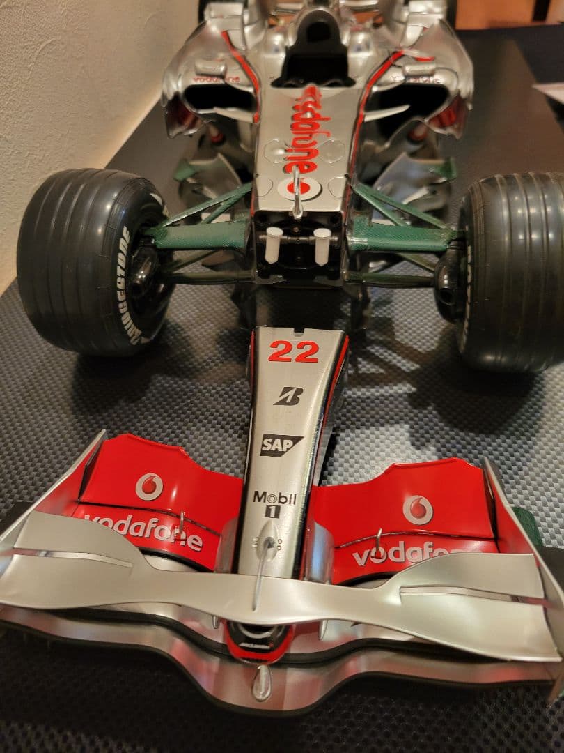ディアゴスティーニ完成品　1/8 マクラーレンMP4-23　ハミルトン