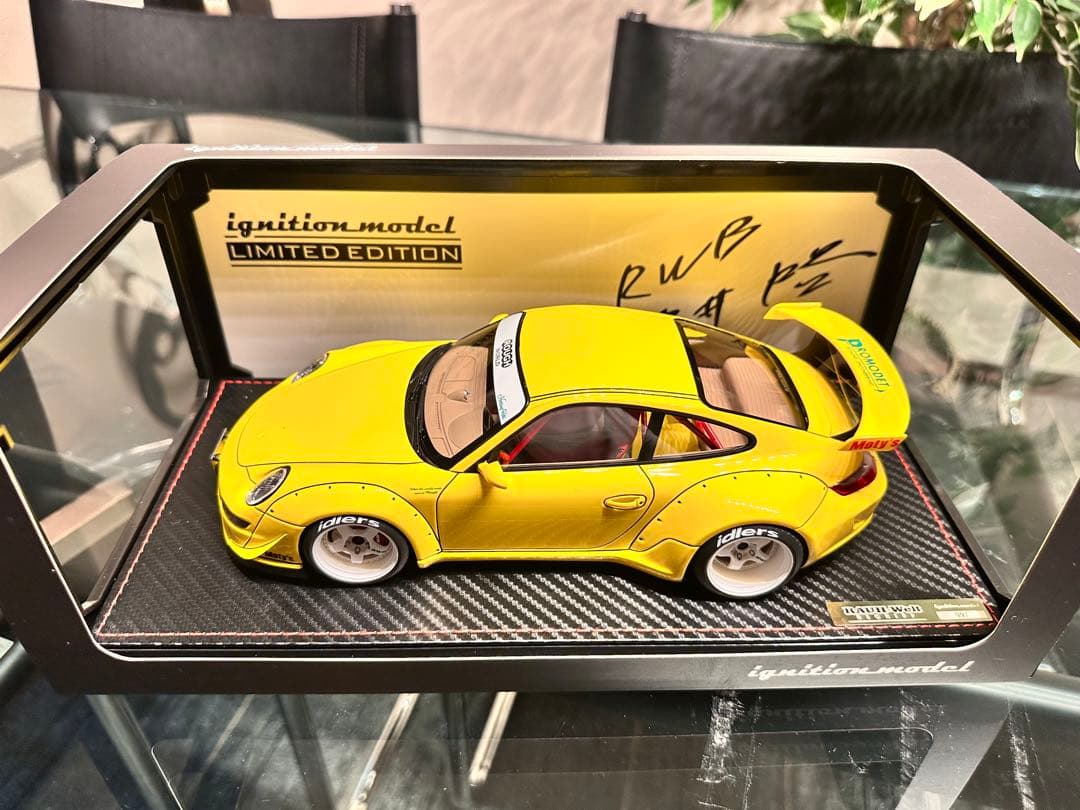 RWB997 Notting Hill 中井さんフィギュア付き 黄色