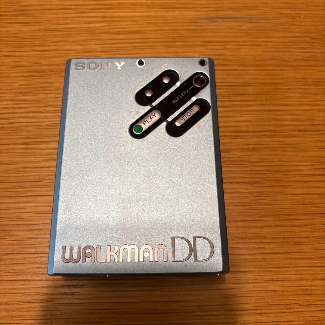 SONY WALKMAN DD カセットプレーヤー　ジャンク