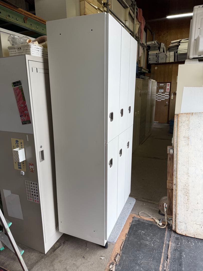 スポーツクラブ フィットネス 体育館 ６人用ロッカー