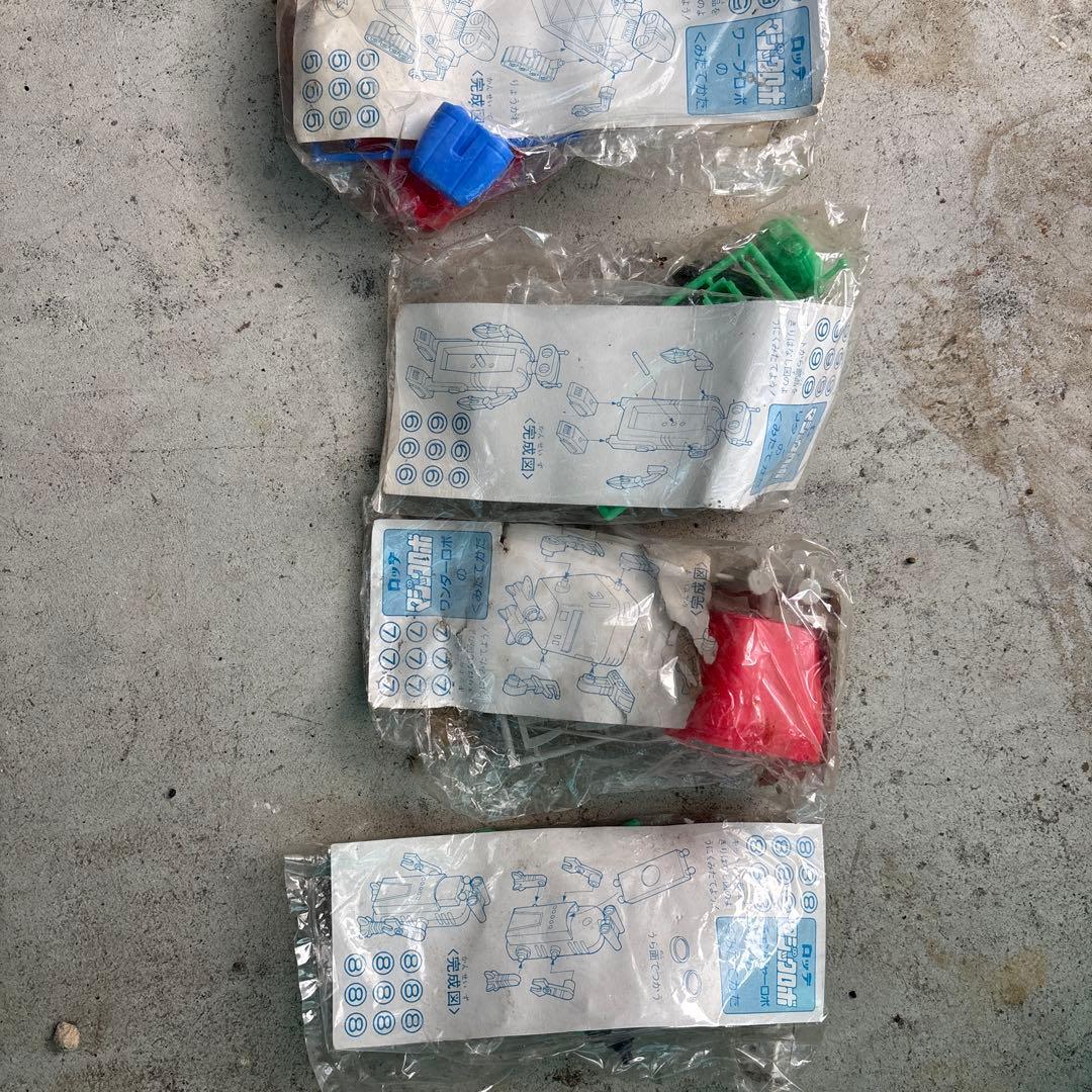 未開封 ロッテ マジックロボ サーベルロボ ミニプラモデル