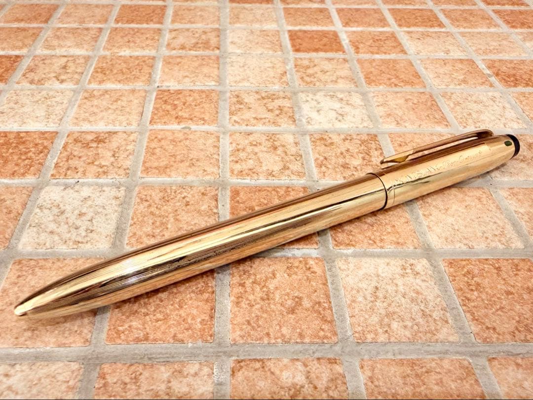 K*i様 美品☆モンブラン ピックス・オー・マット 4色ボールペン No,104