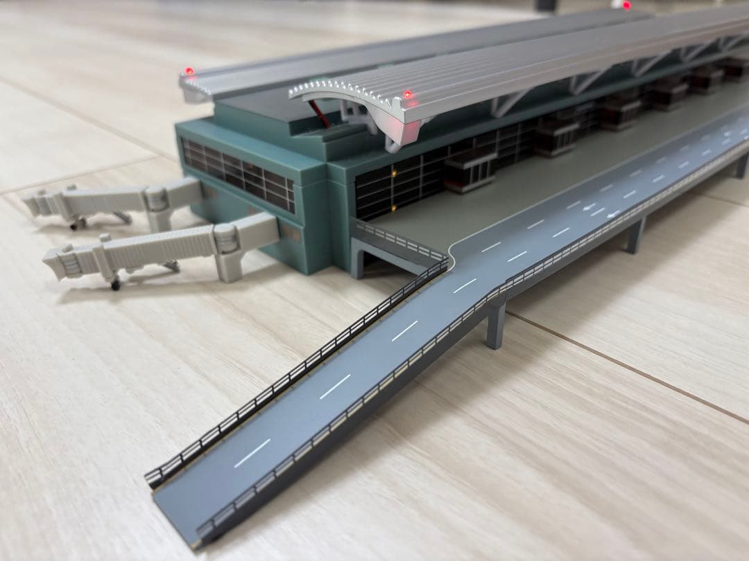 ①GJARPTB2 空港ターミナルビル　②GJAPS006 専用マット　セット