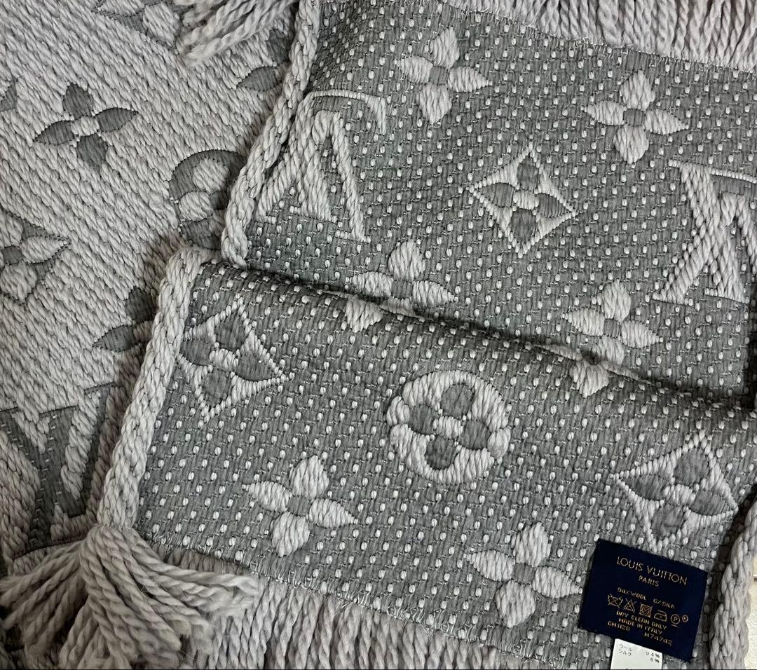 LOUIS VUITTON ルイヴィトン　マフラー　グリペルル（グレー）