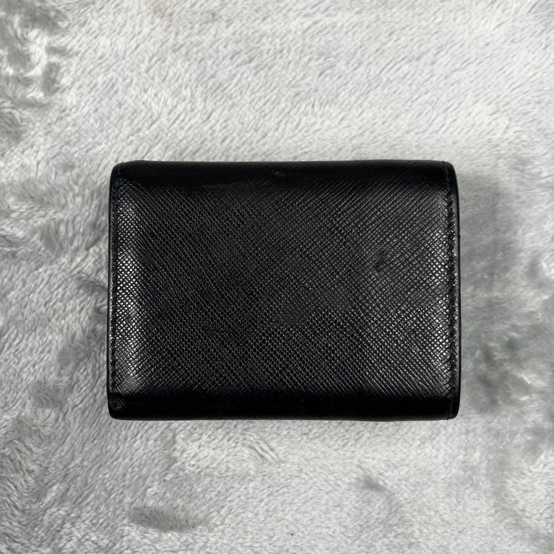 Prada プラダ 3つ折り財布 ブラック 黒 サフィアーノレザー