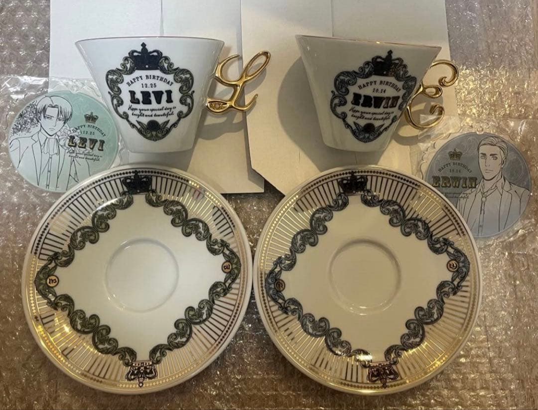 進撃の巨人 エルヴィン リヴァイ まとめ売り aniqueバースデーセット他