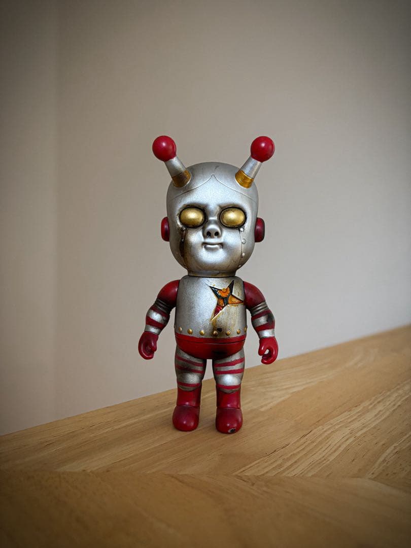 BLACK PEARLS × DEVIL TOYS IRON HAPPY ソフビ