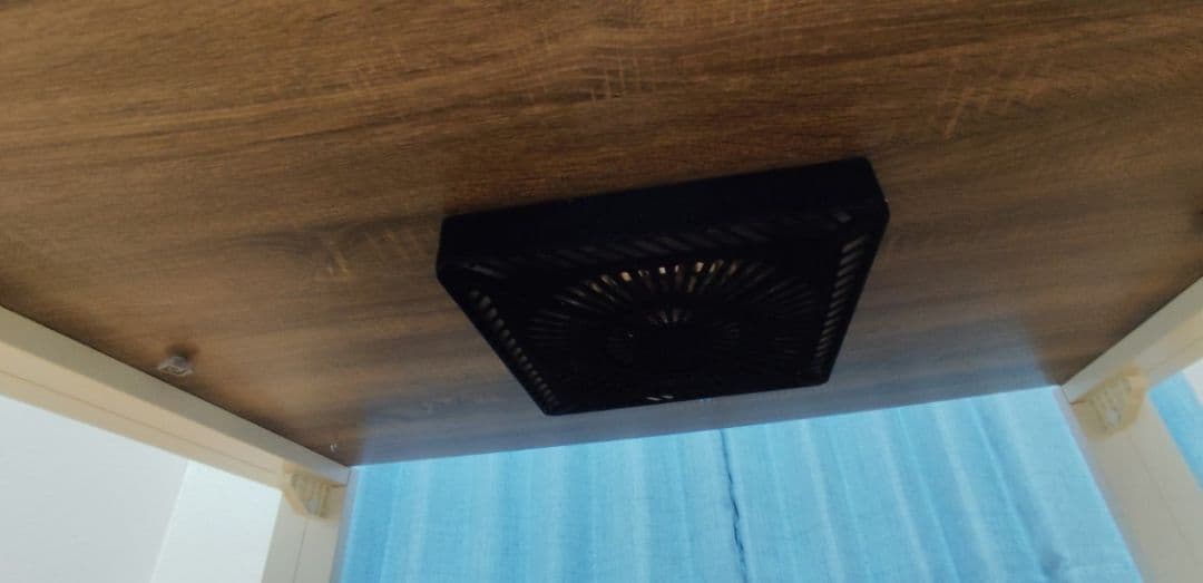 【ロッキー】ニトリ幅120cmローテーブル。コタツとしても使える