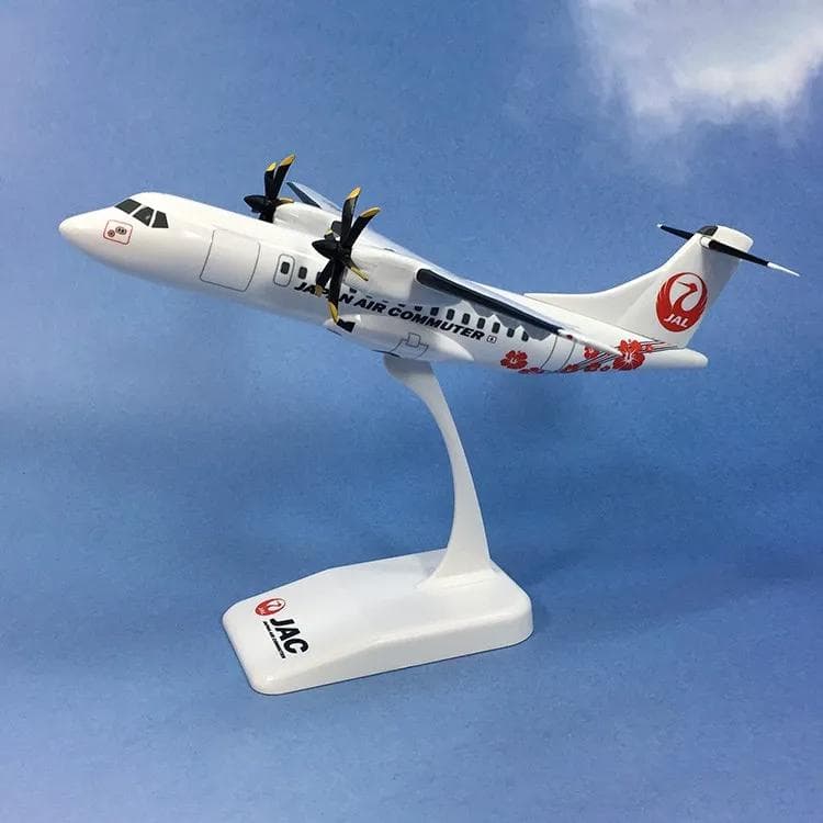 [新品] JAL プレーンモデル　1/100 JAC ATR42-600 1号機
