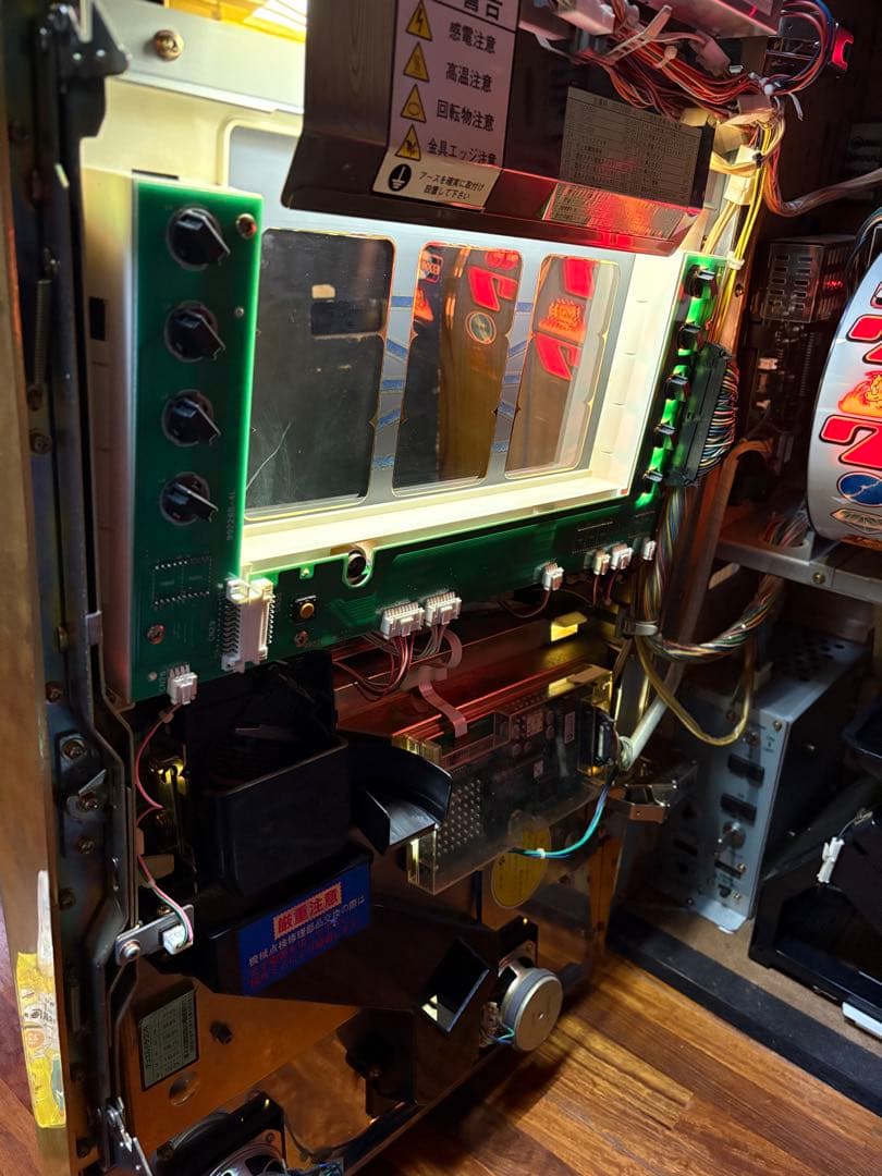 【送料込】4号機 デュエルドラゴンR パチスロ実機 スロット