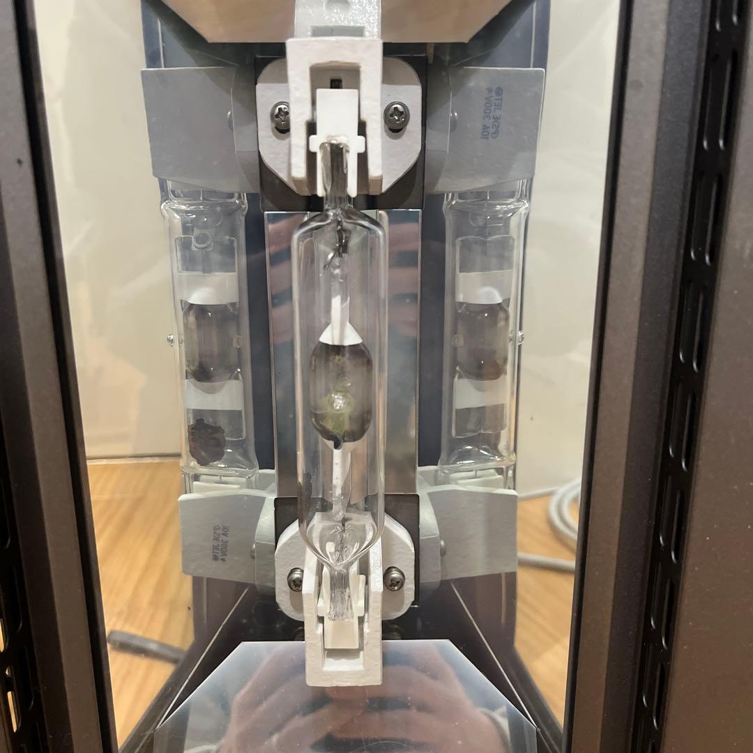 ADA グランドソーラー　250 メタハラ　熱帯魚　照明