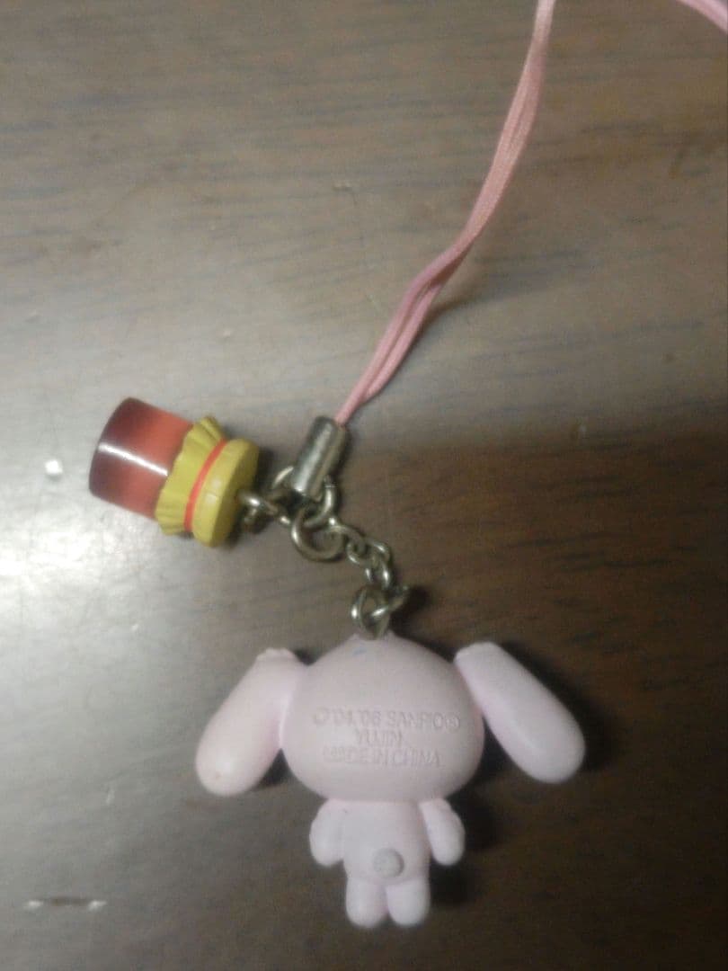 シュガーバニーズ　フィギュアストラップ