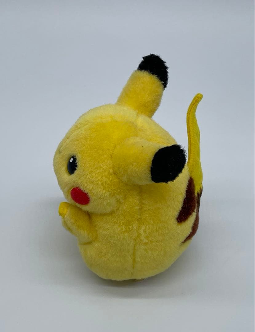 初期 ピカチュウ ぬいぐるみ お腹を押すとなく ポケモン TOMY