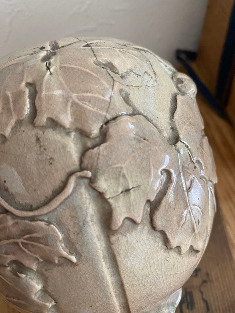 萩焼　十代 三輪休雪 ？　休和 萩焼浮彫香炉　浮彫香炉　香櫨　風　不明