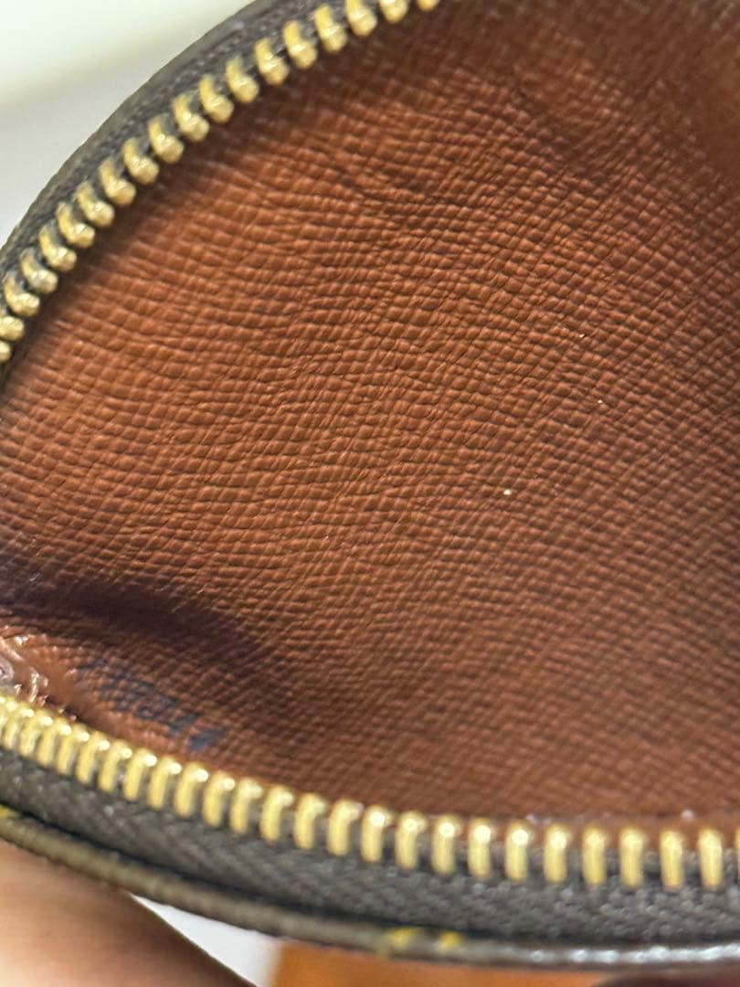 ルイヴィトン正規品モノグラムラウンドケース