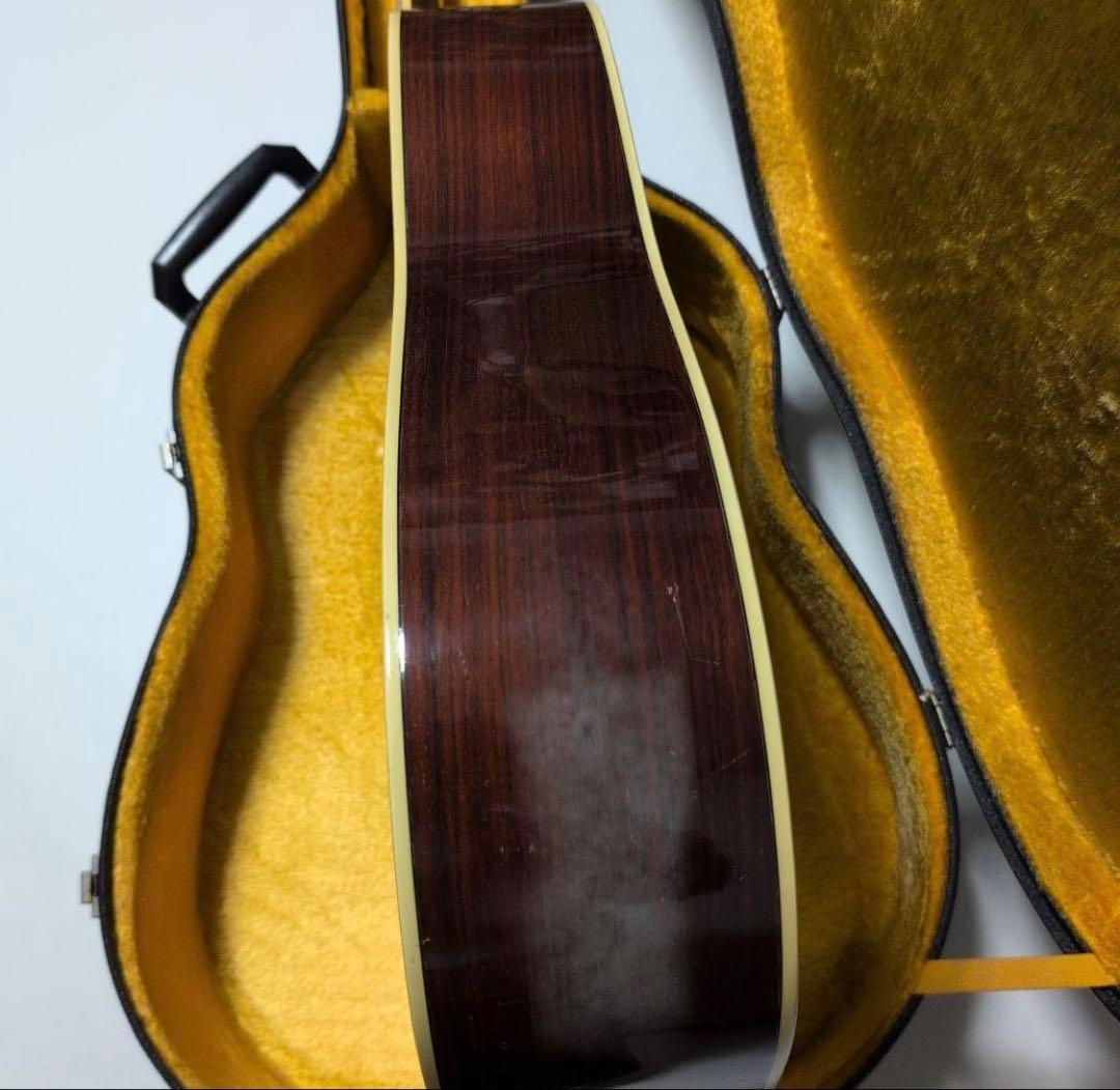 YAMAHA　ヤマハ　アコースティックギター　アコギ　FG-301　ハードケース