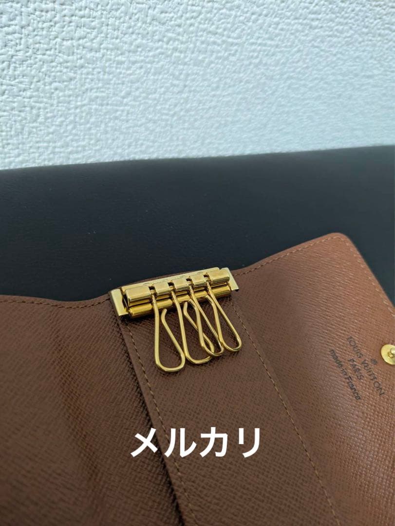 LOUIS VUITTON ルイヴィトンキーケース　モノグラム　4連