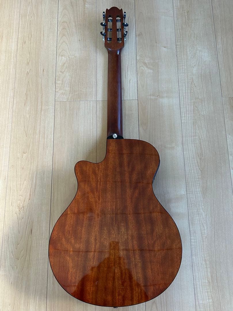 Yamaha NTX1 アコースティックギター