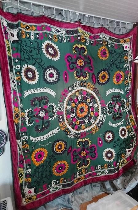 ★B2002★巾210㎝ 特大　刺繍布　アンティーク　花文様　エスニック