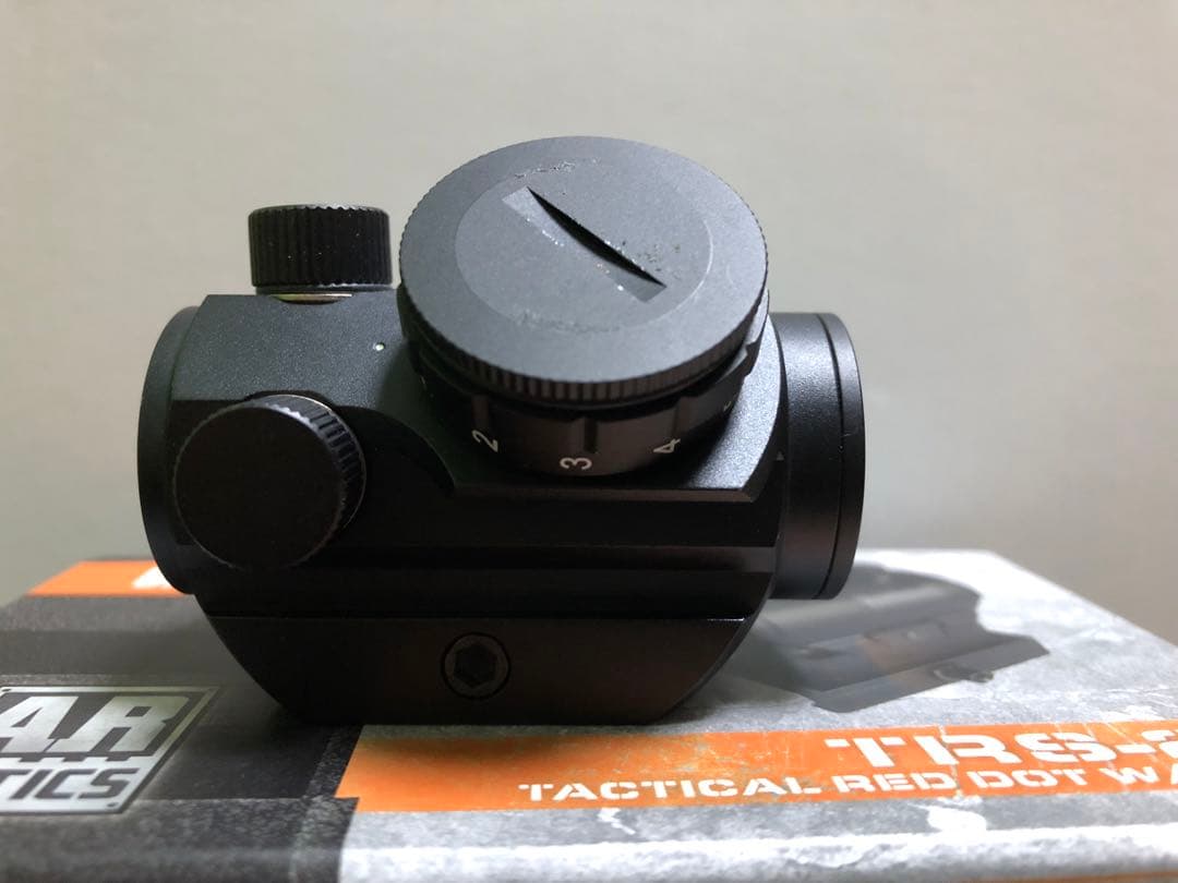 実物ブッシュネルTRS-25 TACTICAL RED DOT W/RISER