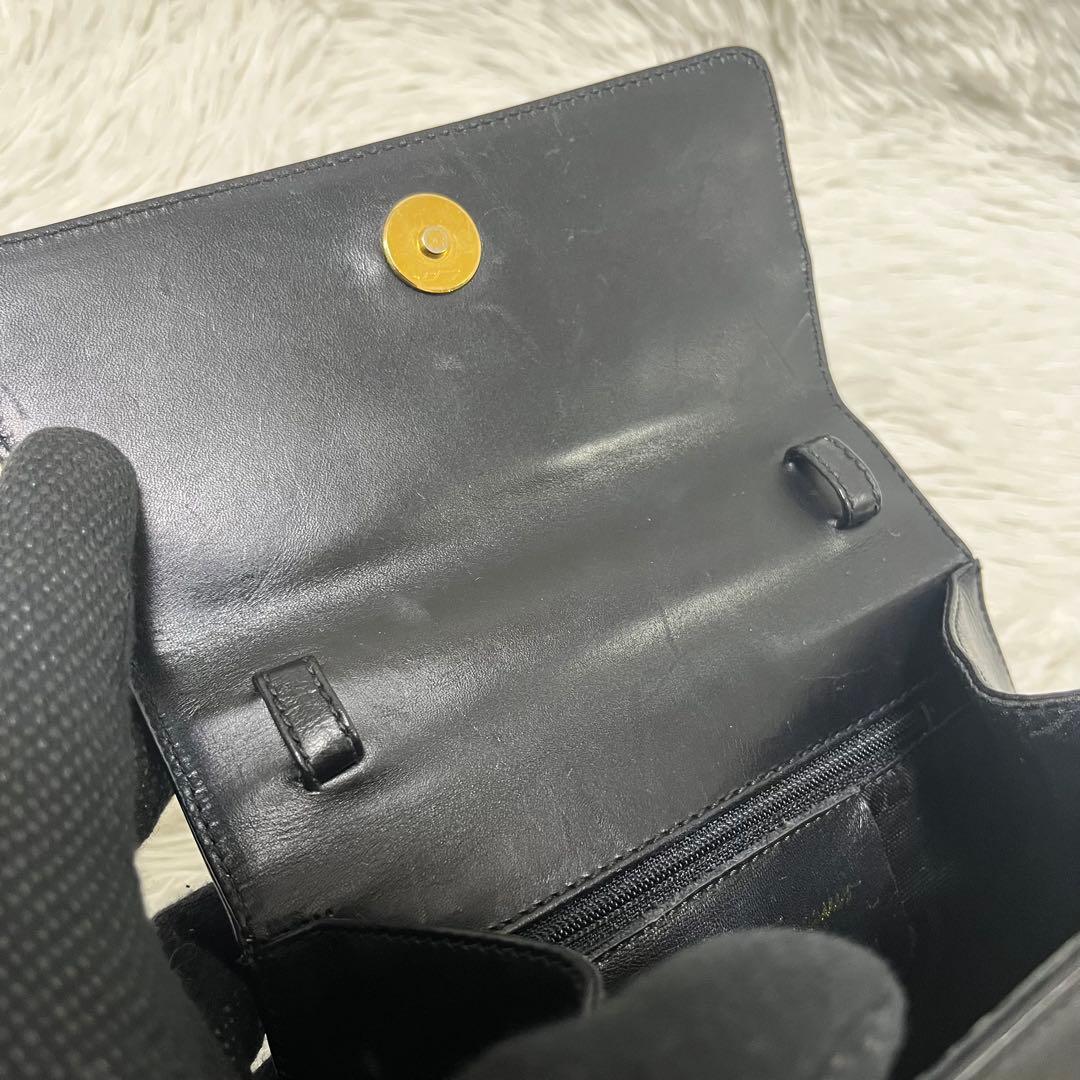 サルヴァトーレフェラガモ ハンドバッグ 2way ブラック ヴァラリボン