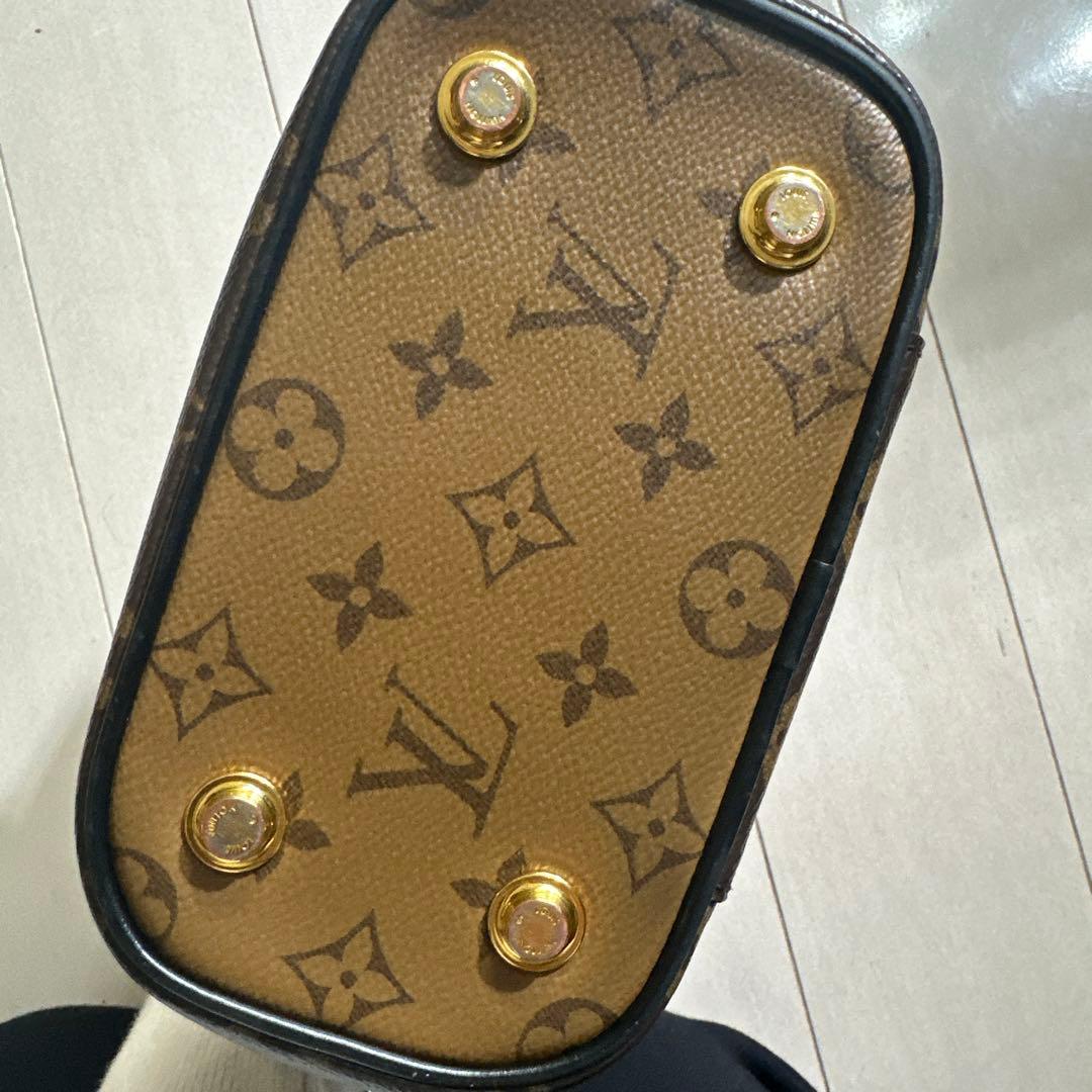 【セール中】チェーン付き‼️Louis Vuitton ヴァニティバッグ