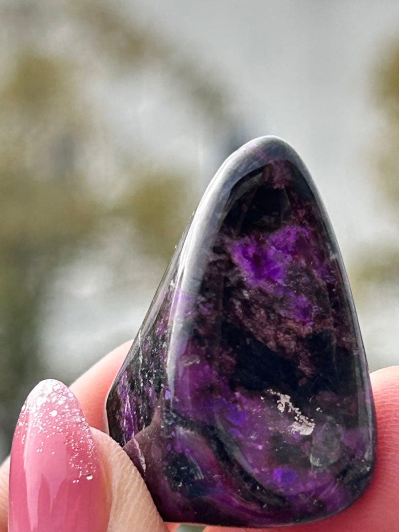 【希少】★世界三大ヒーリングストーン　天然 高品質 スギライト