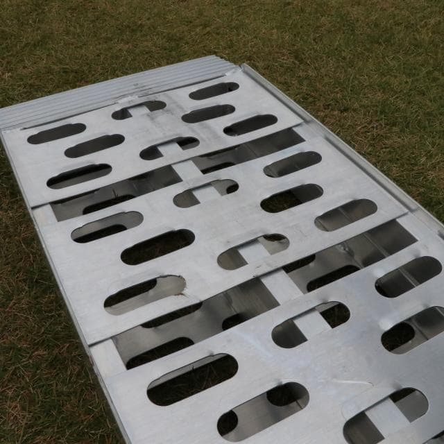 「じ＊」アルミ　折畳ラダー 　1本