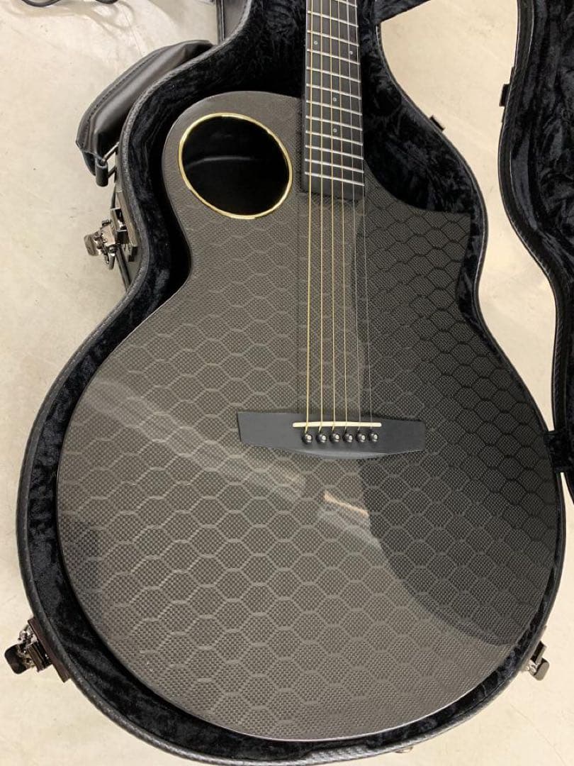 新品同様ENYA X4 Pro Trance Acoustic ギター、ケース付