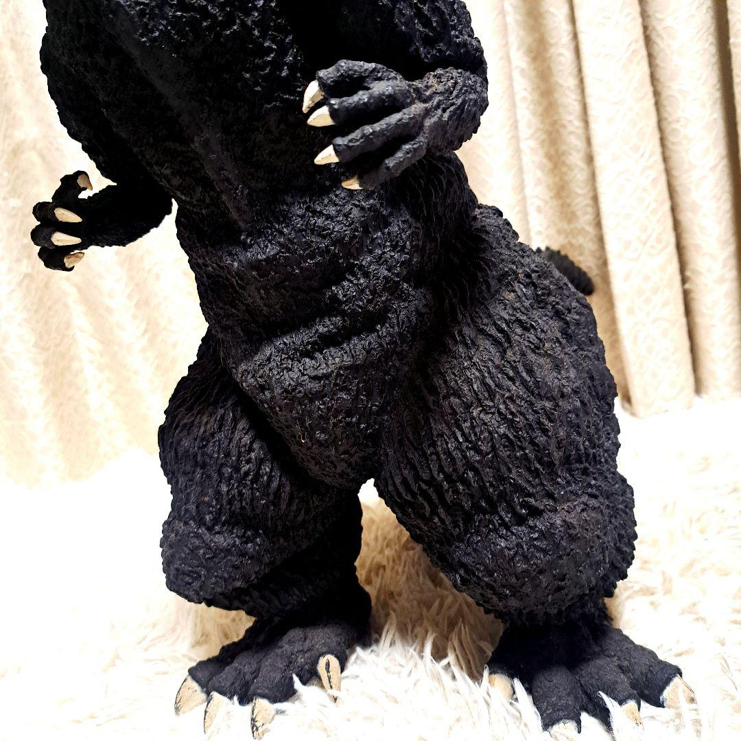 美品　東京マルイゴジラ、初代ゴジラ　1／100 ラジコン　ゴジラ　リモコン