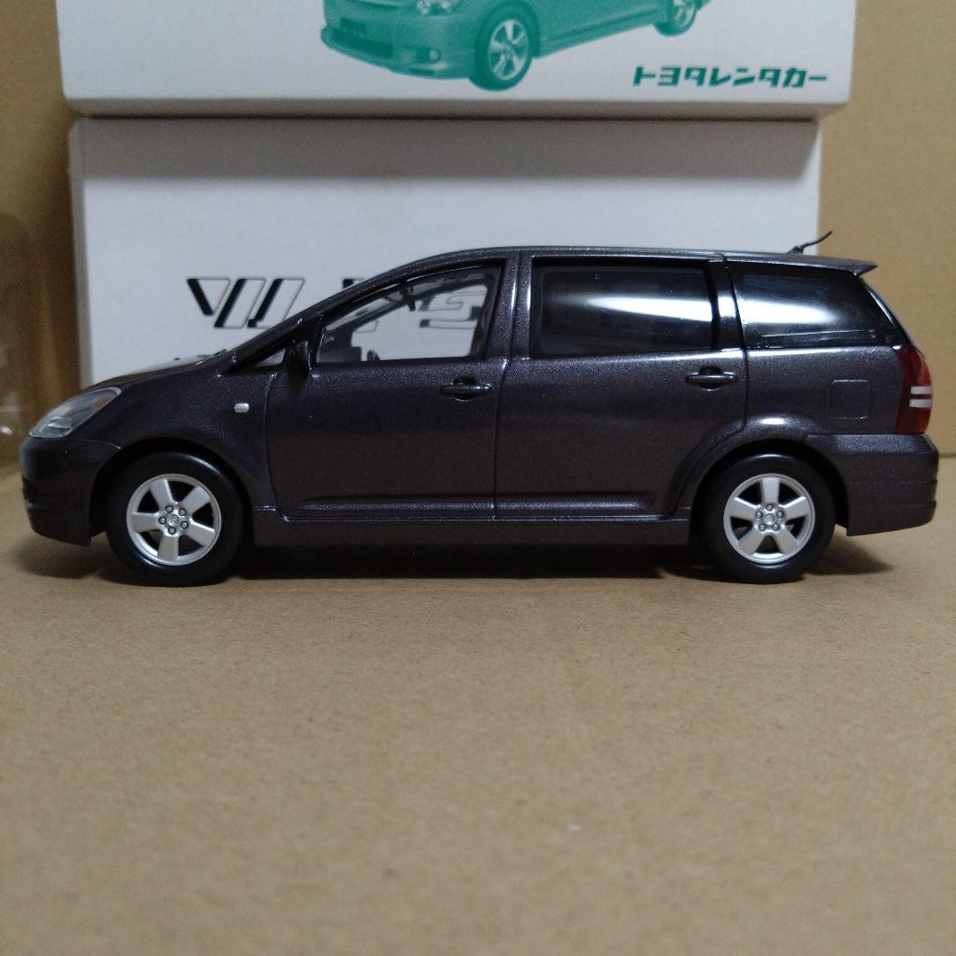 トヨタ　ウィッシュ　カラーサンプル　ミニカー　1/24　非売品　WISH
