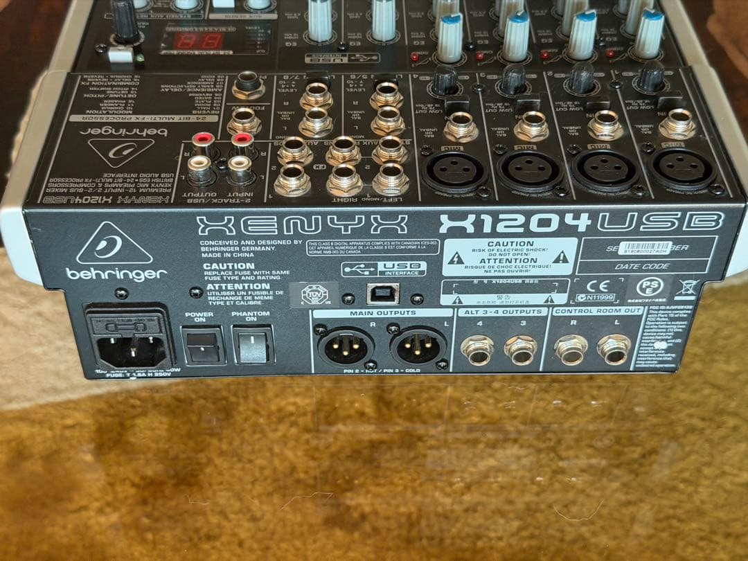 Behringer XENYX X1204USB アナログミキサー