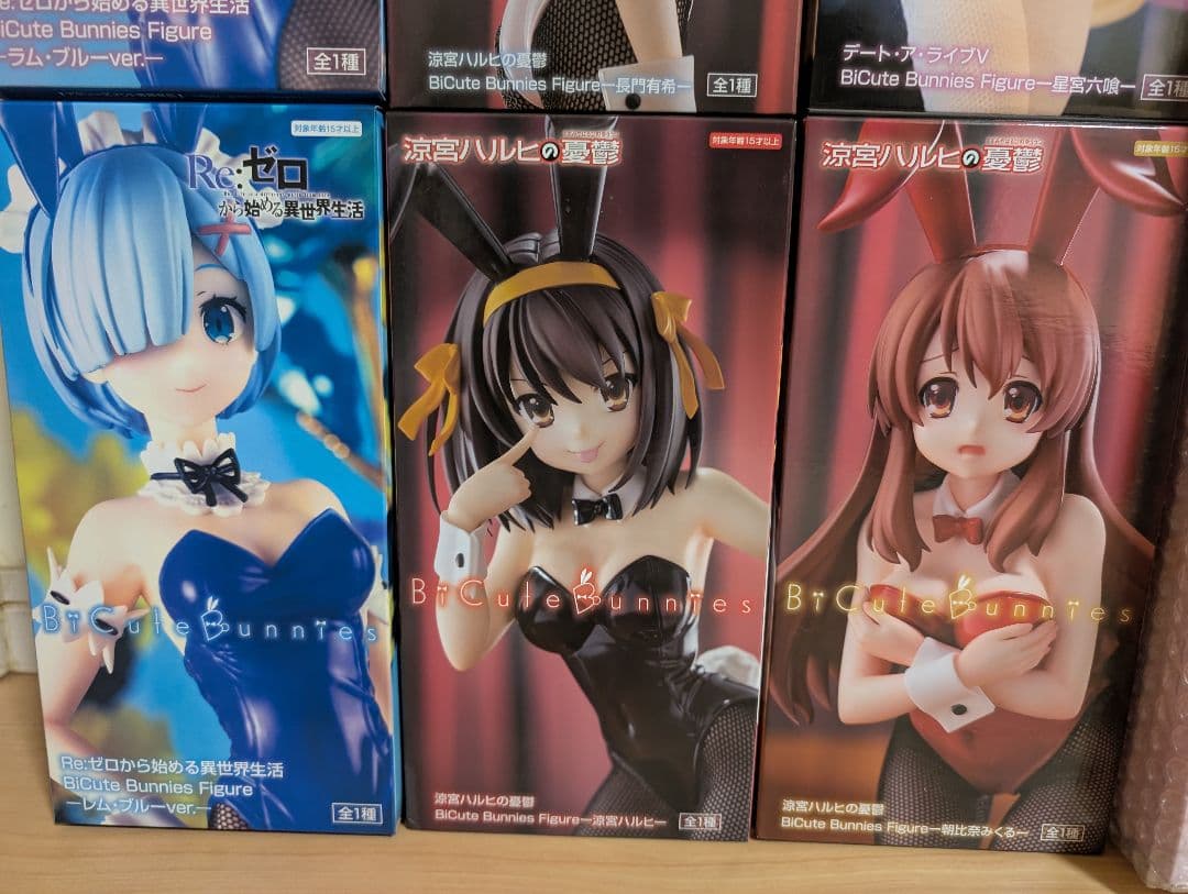 バニーフィギュアセット　リゼロ　レム　ラム　時崎狂三　桜島麻衣　羽入　長門有希