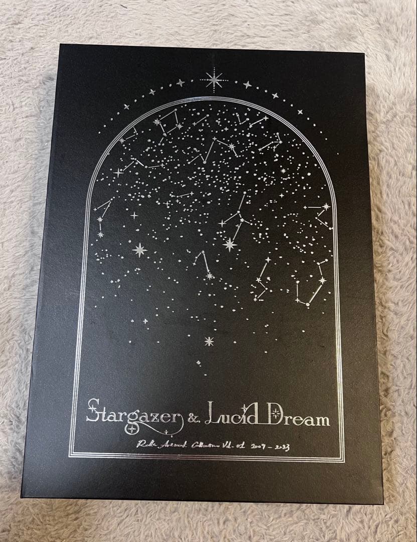 初音ミク Rella 画集 豪華版 世界1000限