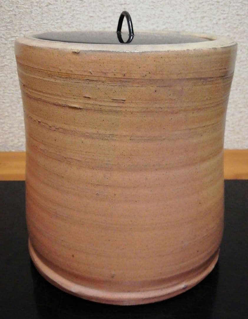 市野豊治作　白丹波　箆目　水指　共箱　共布　略歴付　茶道具