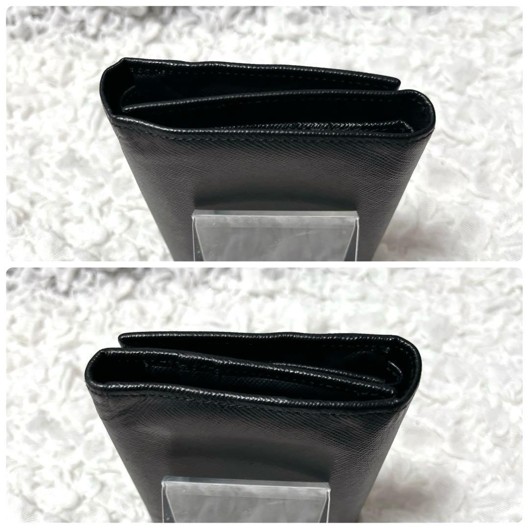 PRADA ブラック 三つ折り財布　プラダ　黒　サフィアーノレザー　コンパクト