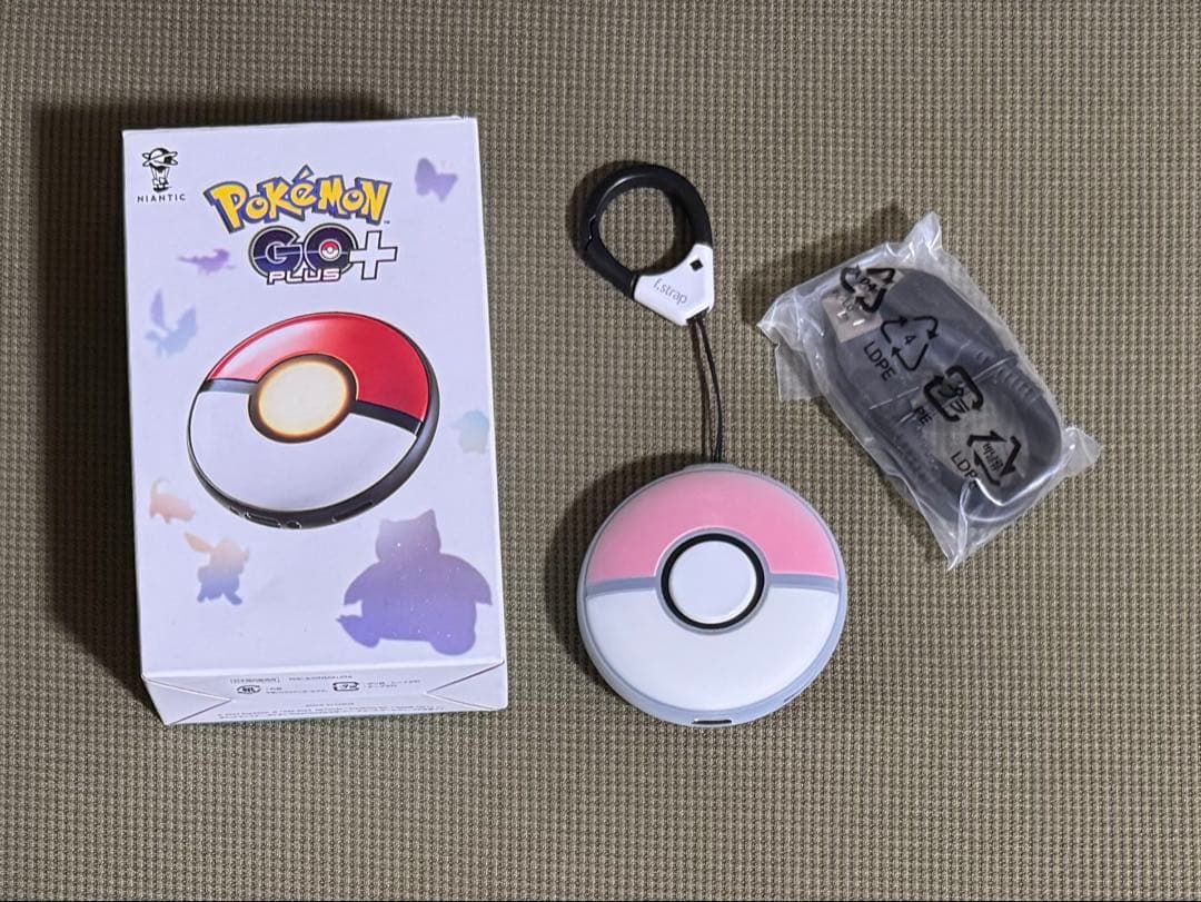 Pokémon GO Plus+（シリコンケース、カラビナ付き）