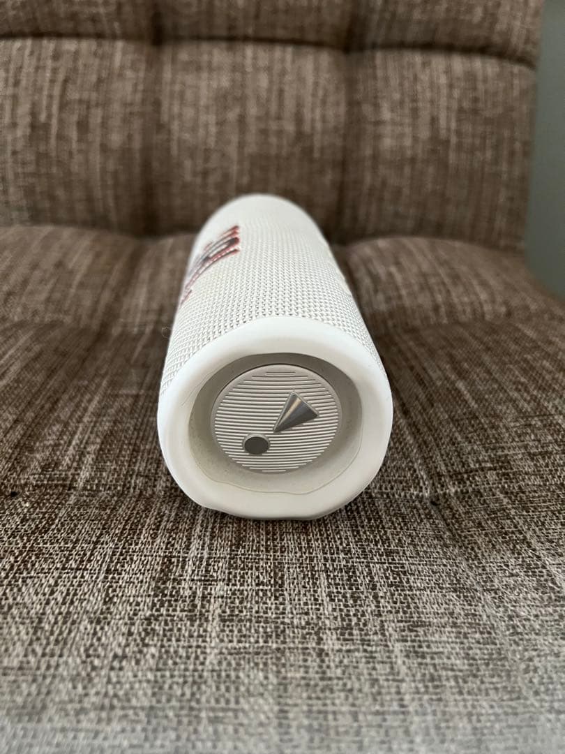 JBL ワイヤレススピーカー ホワイト flip