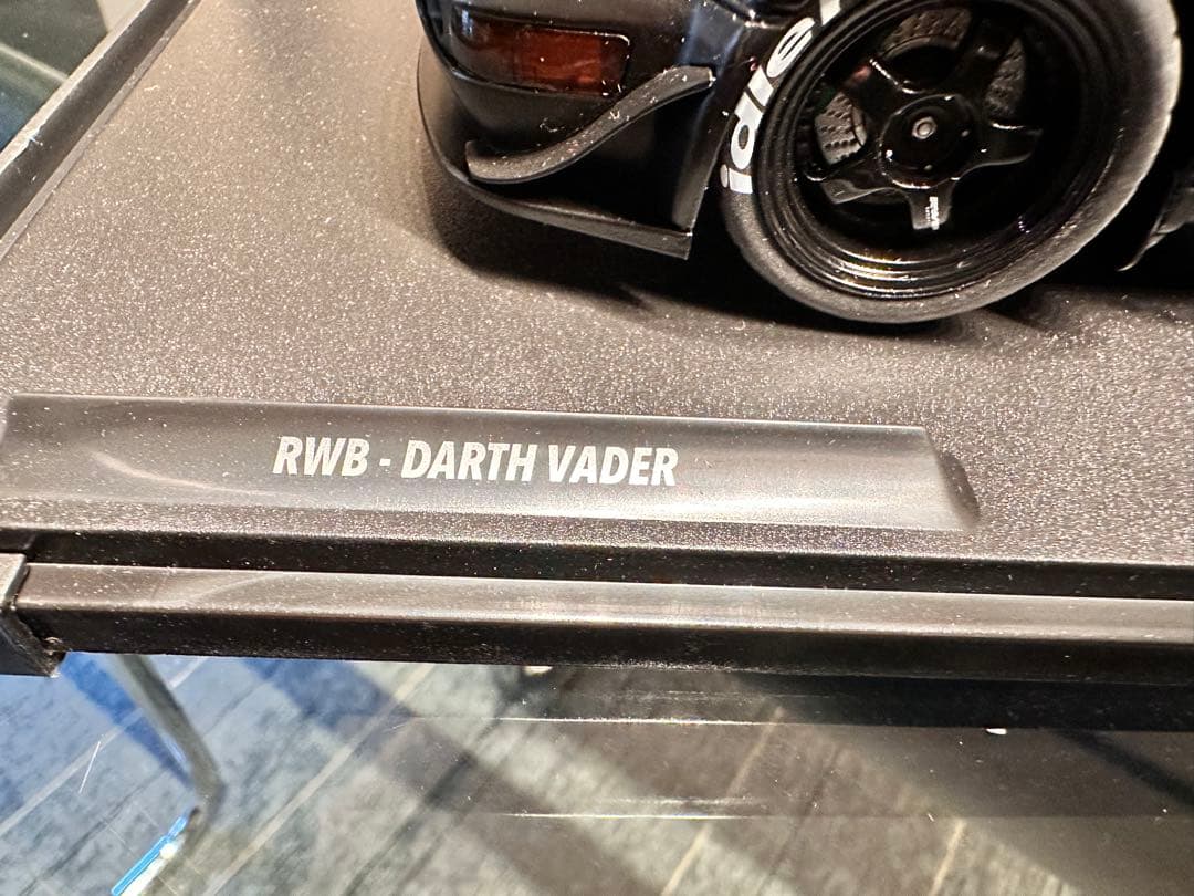 RWB - DARTH VADER ミニカー 1/18