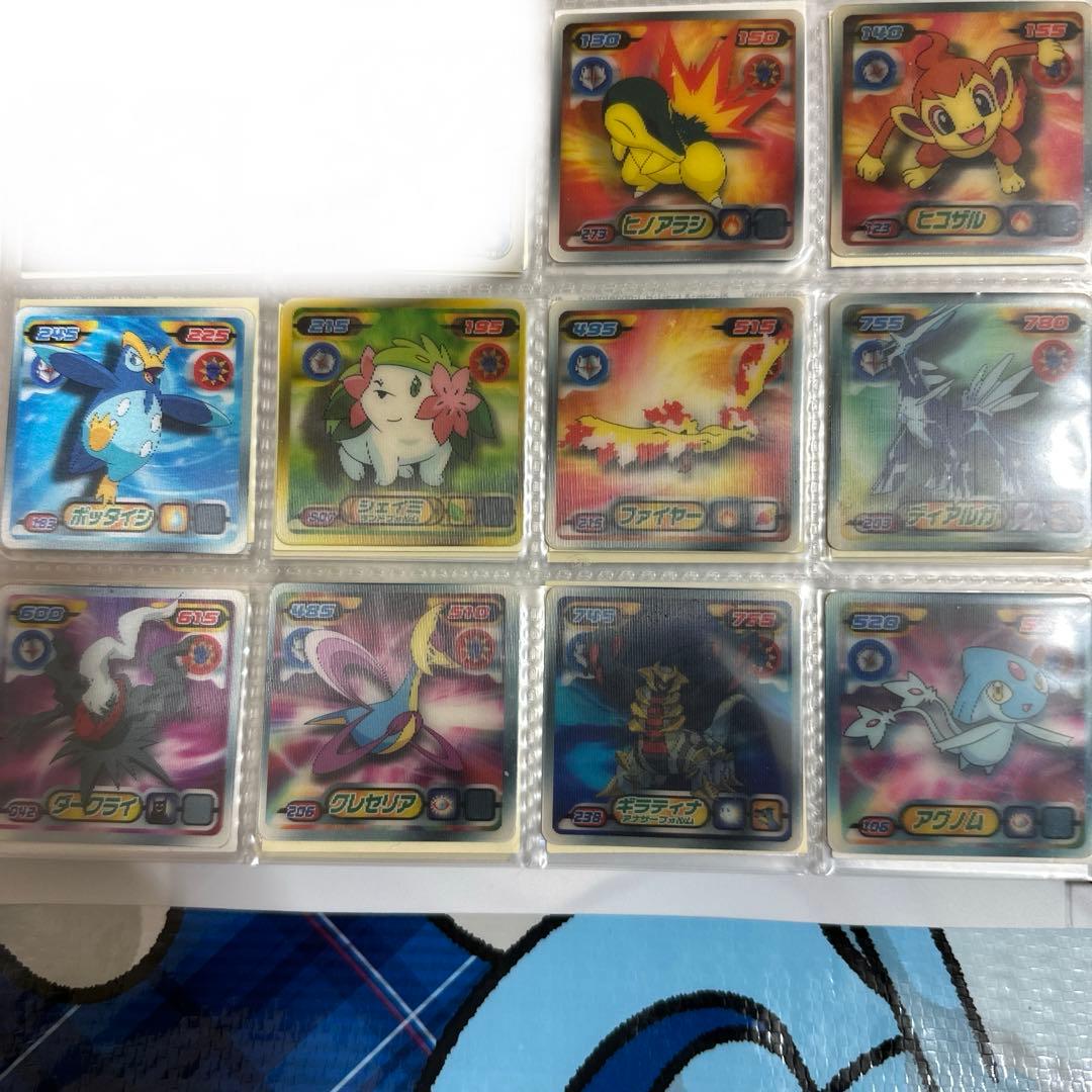 ポケモンシール列伝3D 30枚セット　ファイヤー　ゼクロム　ダークライ