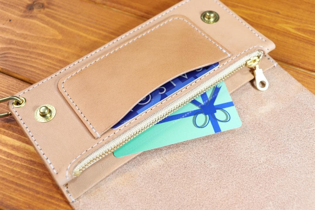 ロングトラッカーウォレット　真鍮　生成　白糸　栃木レザー