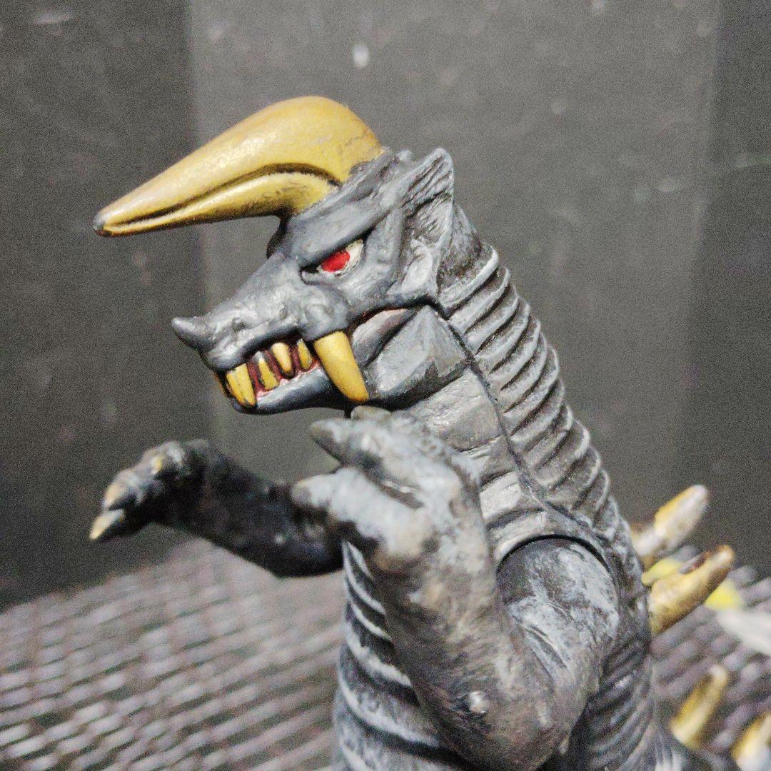 大特価ウルトラ現行ソフビ怪獣（グドン.ツインテール.ベムスター.ブラックキング）