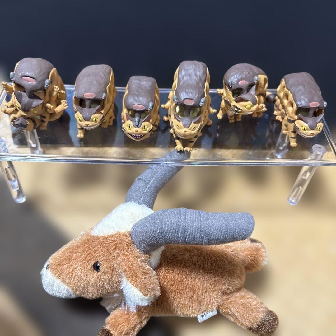 ポーズがいっぱいコレクション ネコバス おてだまぬいぐるみ ヤックル