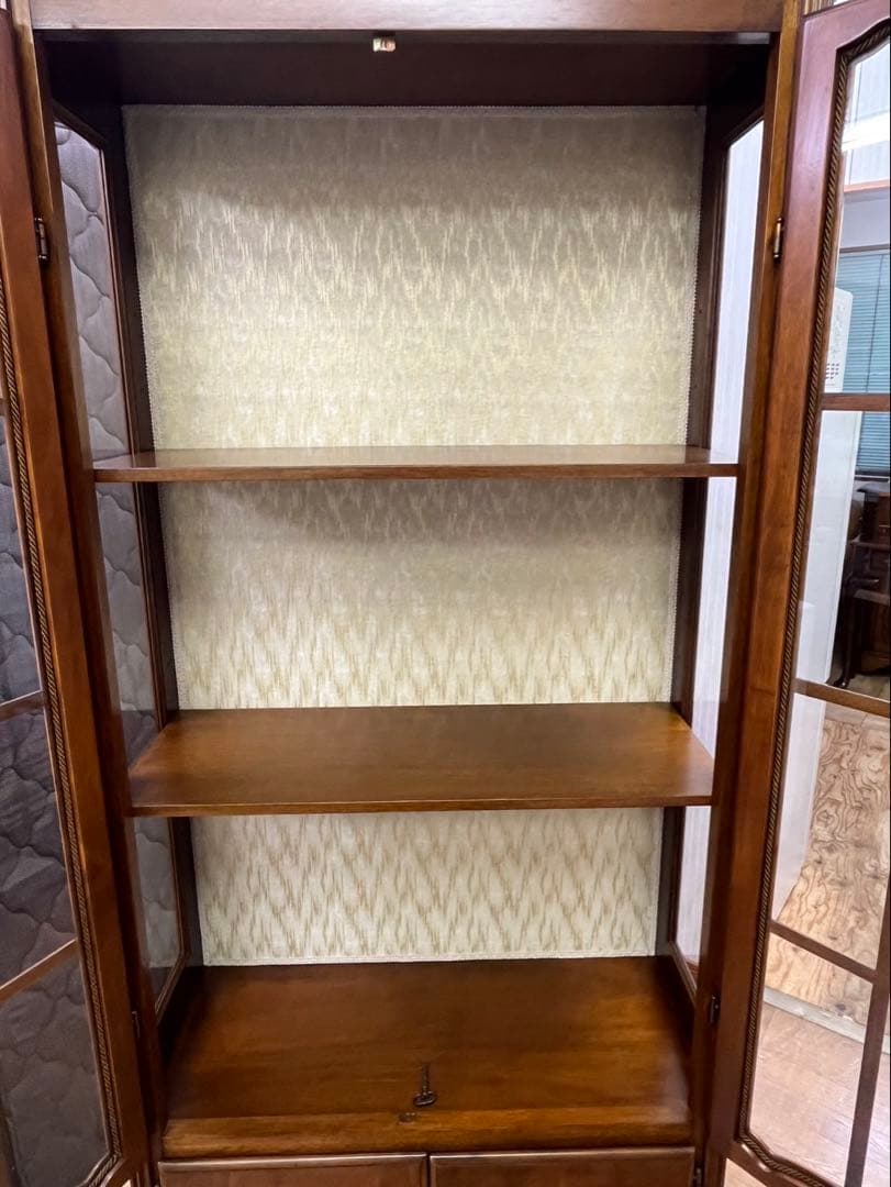 キュリオケース コレクションボード カップボード 輸入家具 木製 鍵付き