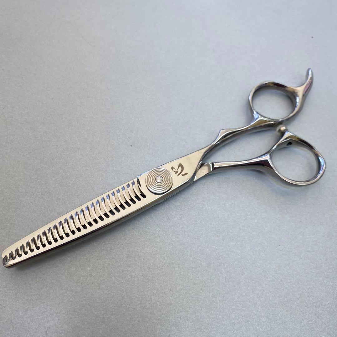 6インチセニングシザー スキ率15% 新品 理美容師プロも絶賛！