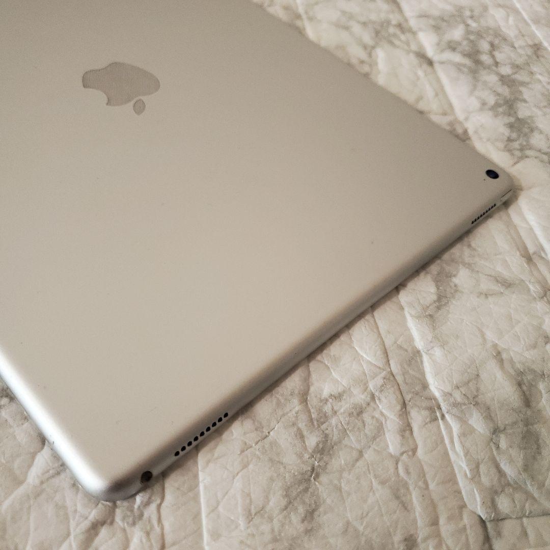 175 iPad pro 12.9 1世代 128GB Wi-Fi シルバー